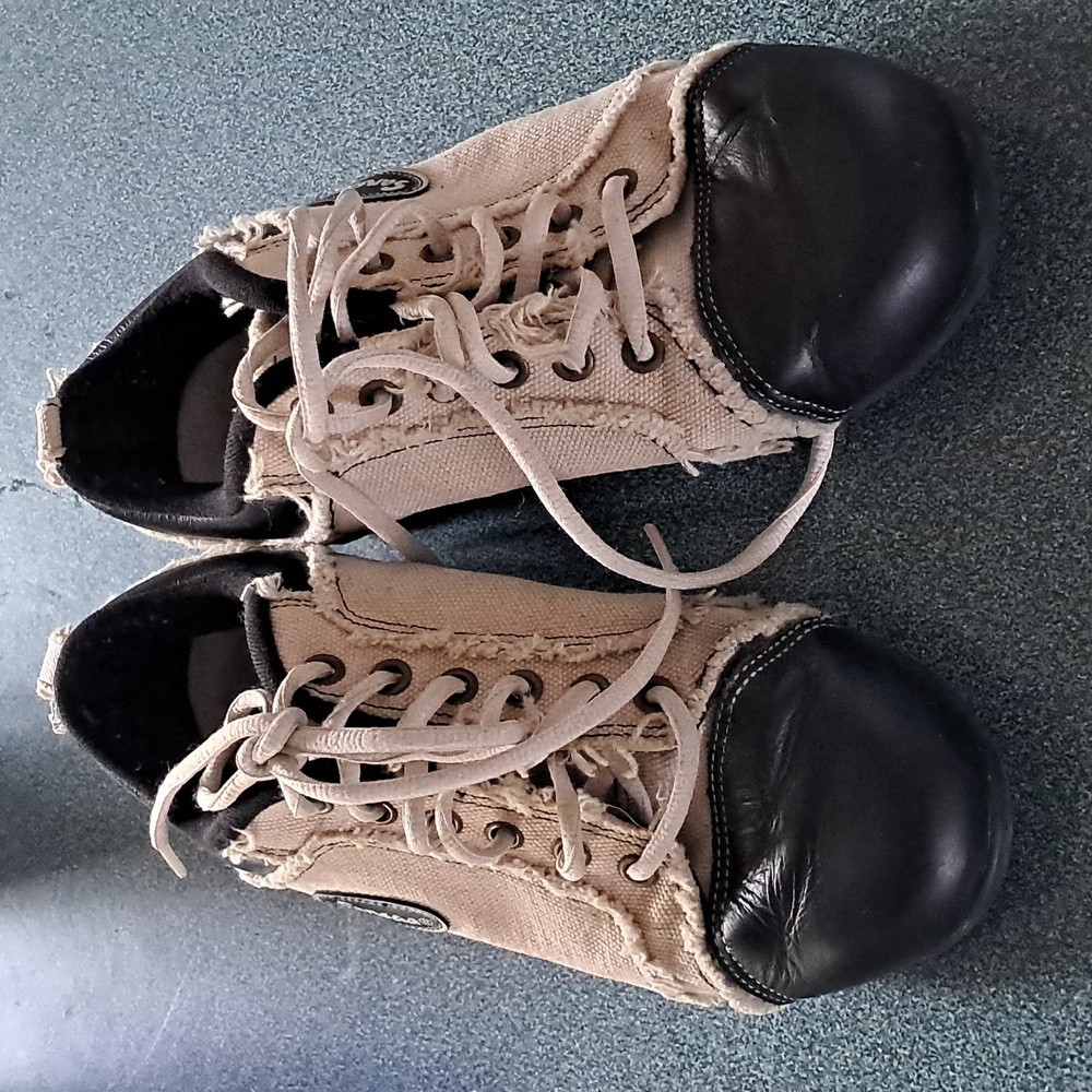 Sansa dance shoes
